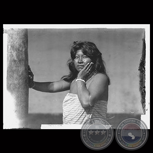 TÚGÚLE - MUJER TRIBU CHAMACOCO - Fotografía de GUIDO BOGGIANI